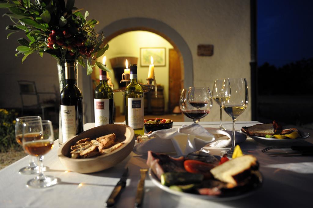 Agriturismo Podere Poggio Ai Cieli San Gimignano Luaran gambar
